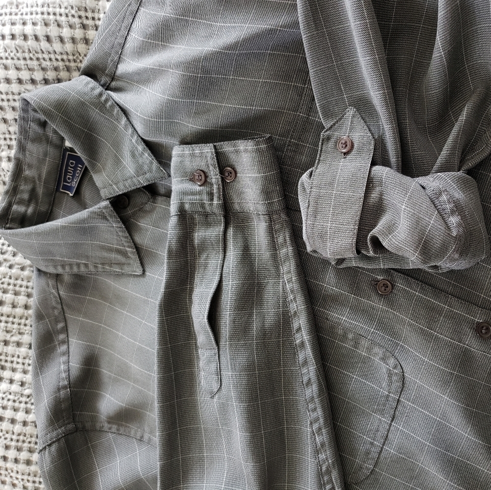 Keeping It Business Button Up - image 5